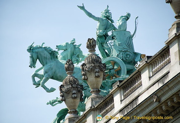 This bronze quadriga by Georges Récipon depicts the triumph of Harmony over Discord